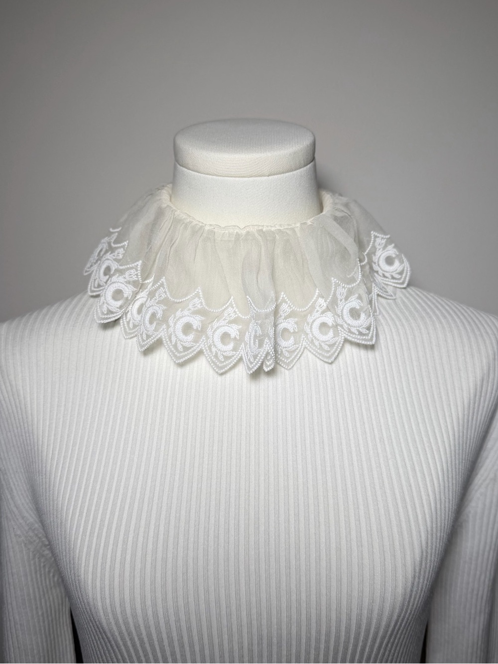 Chloe White Ribbed Short-Sleeve Top with Lace Ruffle Neck - Picture 4 of 6
